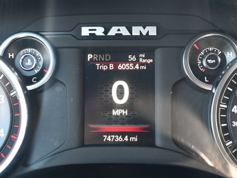 Used 2024 RAM 2500 Big Horn AWD/4WD image 16
