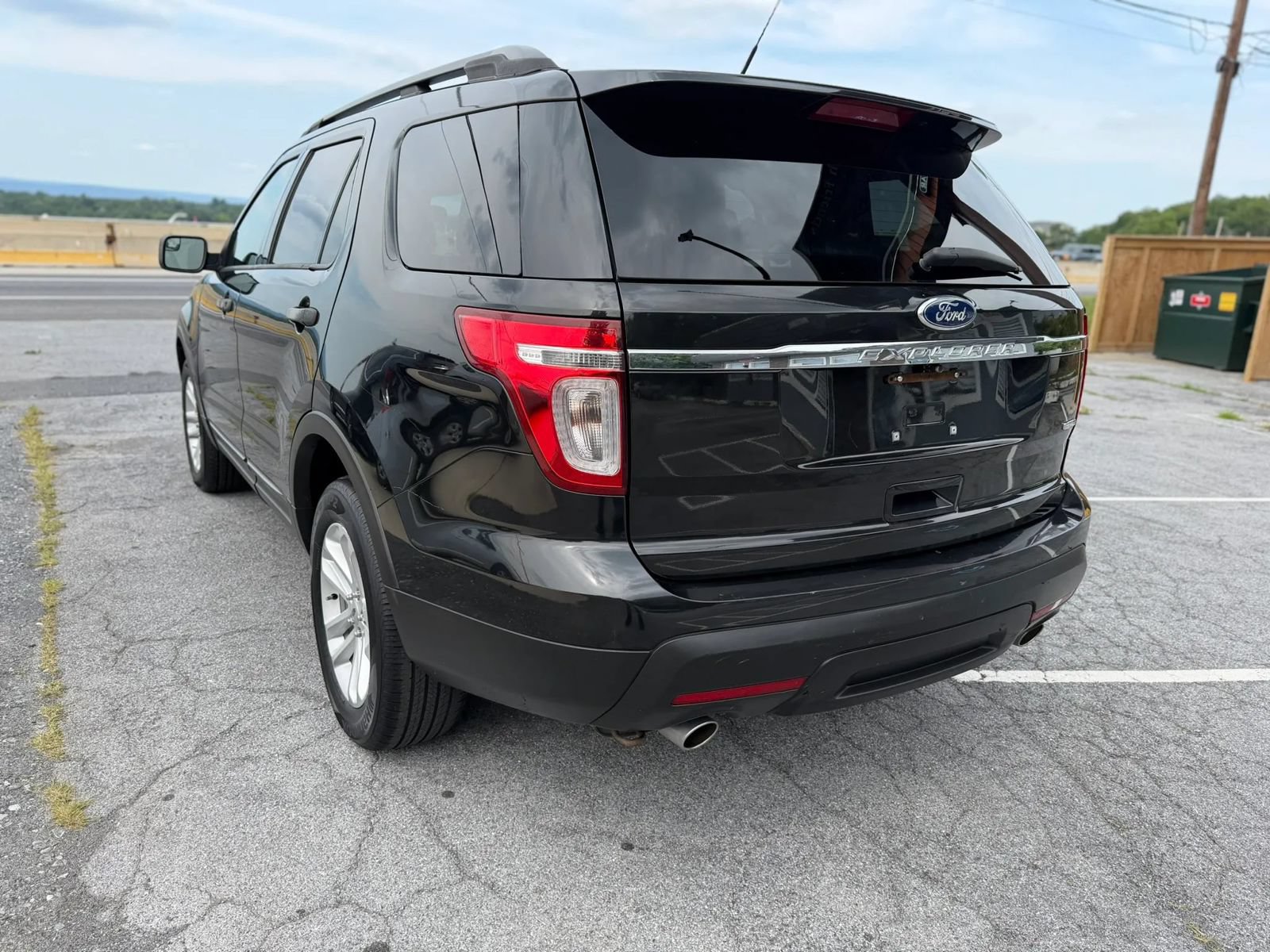 Used 2015 Ford Explorer 4WD image 3