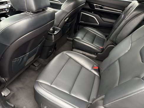 Used 2023 Kia Telluride S AWD/4WD image 12