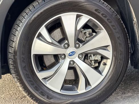 Used 2020 Subaru Ascent Premium w/ Convenience Package image 14