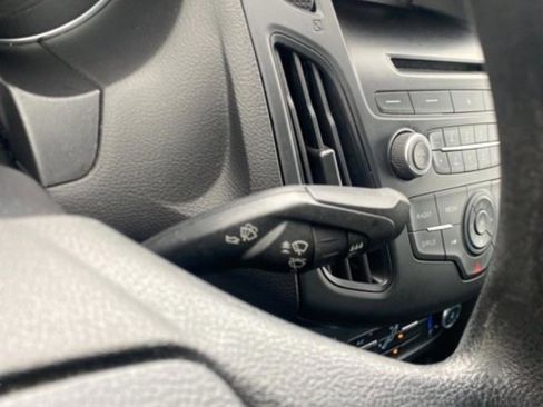 Used 2017 Ford Focus SE image 20