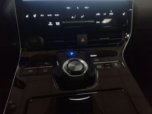 Used 2023 Toyota bZ4X XLE w/ Weather Package image 21