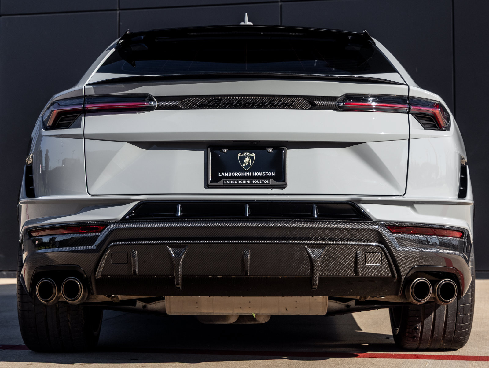 Used 2024 Lamborghini Urus Performante AWD/4WD image 7