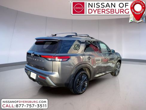 New 2026 Nissan Pathfinder SL w/ SL Premium Package FWD image 3