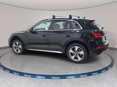 Used 2023 Audi Q5 2.0T Premium w/ Convenience Package image 9