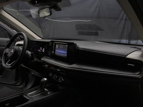 Used 2025 Nissan Kicks S image 15