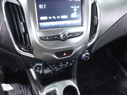 Used 2018 Chevrolet Cruze LT w/ LT Fleet Convenience Package FWD image 13