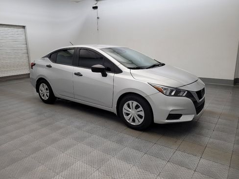 Used 2020 Nissan Versa S FWD image 11