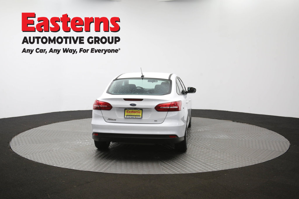 Used 2018 Ford Focus SE w/ Cold Weather Package FWD image 37