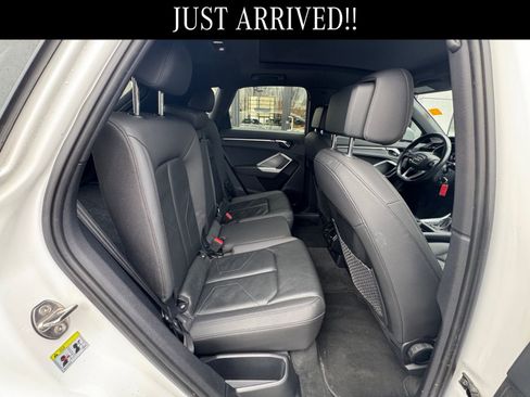 Used 2020 Audi Q3 2.0T Premium image 11
