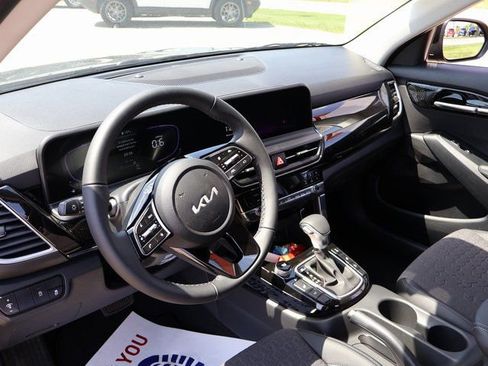 New 2025 Kia Seltos S AWD/4WD image 19
