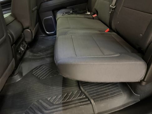 Used 2024 Chevrolet Silverado 1500 LT AWD/4WD image 35