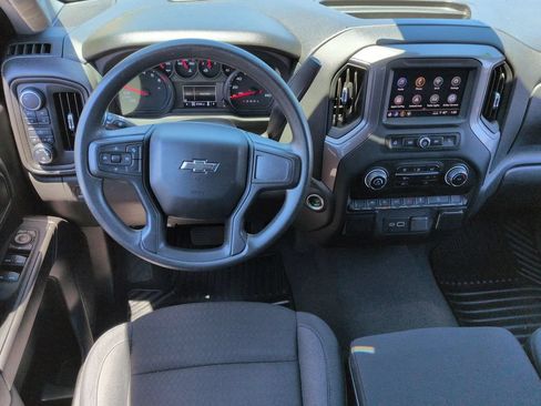 Used 2023 Chevrolet Silverado 1500 Custom Trail Boss AWD/4WD image 21