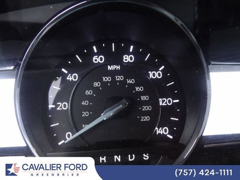 Used 2016 Ford Explorer XLT w/ Equipment Group 202A AWD/4WD image 7