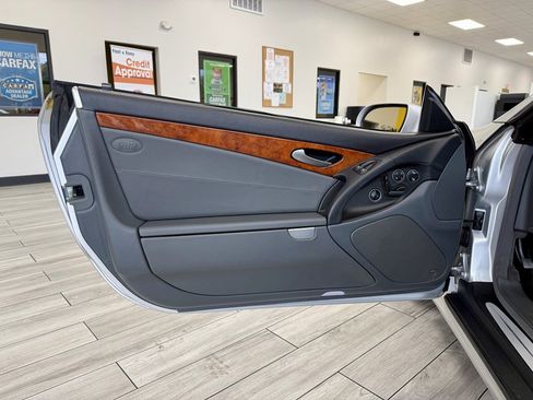 Used 2004 Mercedes-Benz SL 500 image 14