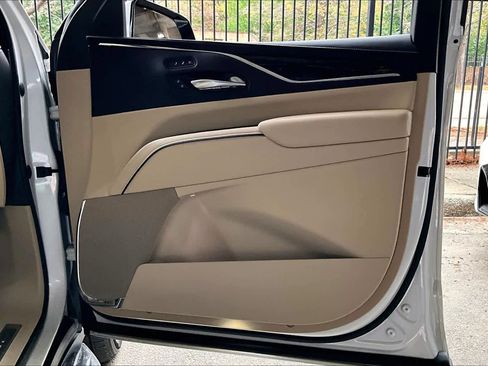 Used 2021 Cadillac Escalade ESV Premium Luxury w/ Driver Assist Tech Package image 22