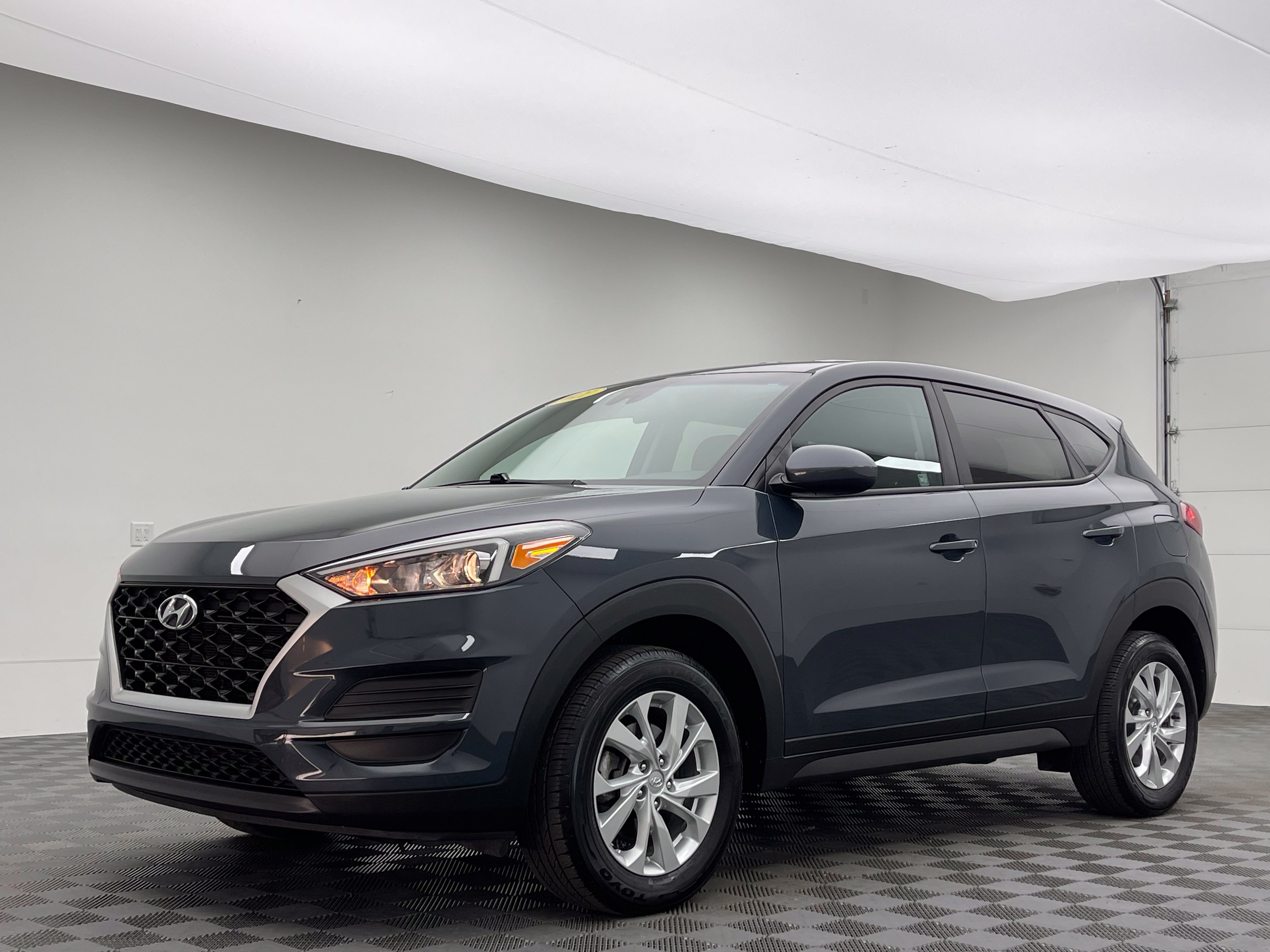 Used 2021 Hyundai Tucson SE FWD image 2