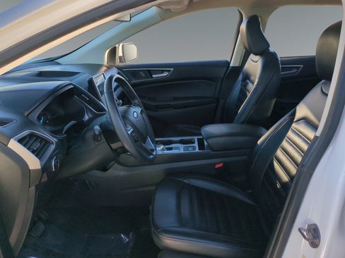 Used 2022 Ford Edge SEL AWD/4WD image 9