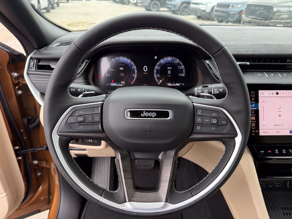 New 2027 Jeep Grand Cherokee Limited AWD/4WD image 13