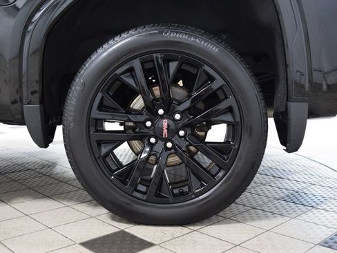 Used 2024 GMC Sierra 1500 Denali AWD/4WD image 27