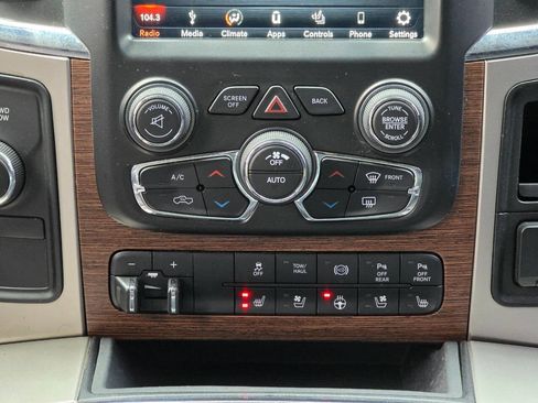 Used 2018 RAM 3500 Laramie image 27