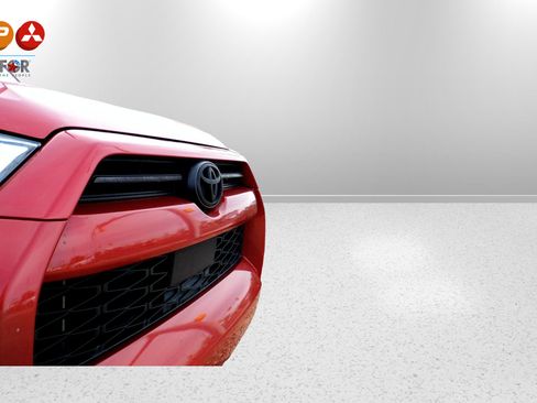 Used 2021 Toyota 4Runner SR5 image 8