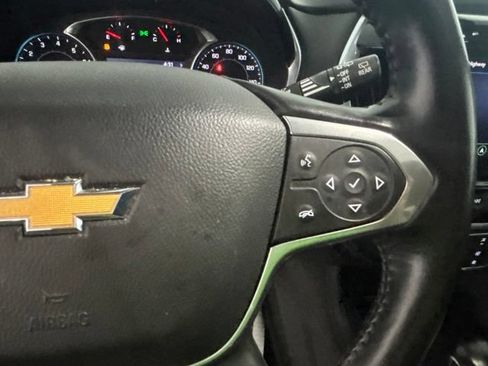 Used 2022 Chevrolet Traverse LT w/ LT Premium Package AWD/4WD image 13