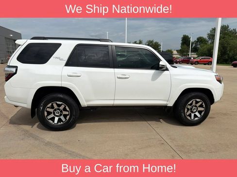 Used 2023 Toyota 4Runner TRD Off-Road Premium w/ Moonroof Package AWD/4WD image 3