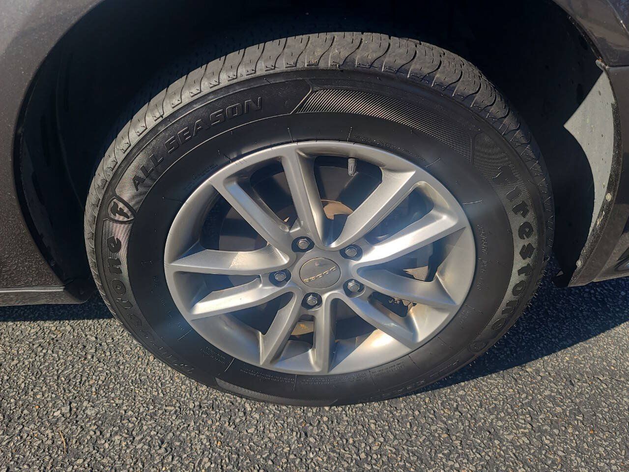 Used 2016 Dodge Grand Caravan SE FWD image 9
