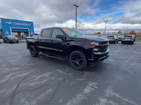 Certified 2022 Chevrolet Silverado 1500 Custom w/ LPO, Blackout Package image 2