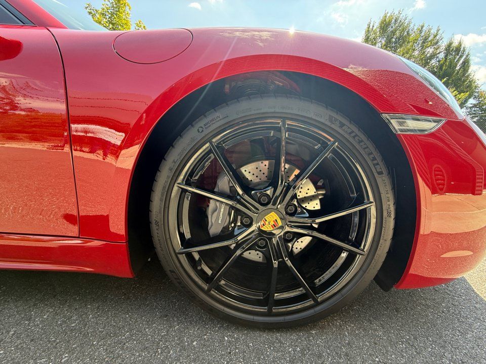 Certified 2025 Porsche 718 Cayman RWD image 11