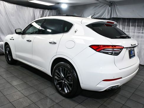Used 2024 Maserati Levante GT Ultima AWD/4WD image 4