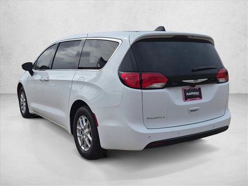 New 2027 Chrysler Pacifica LX FWD image 6