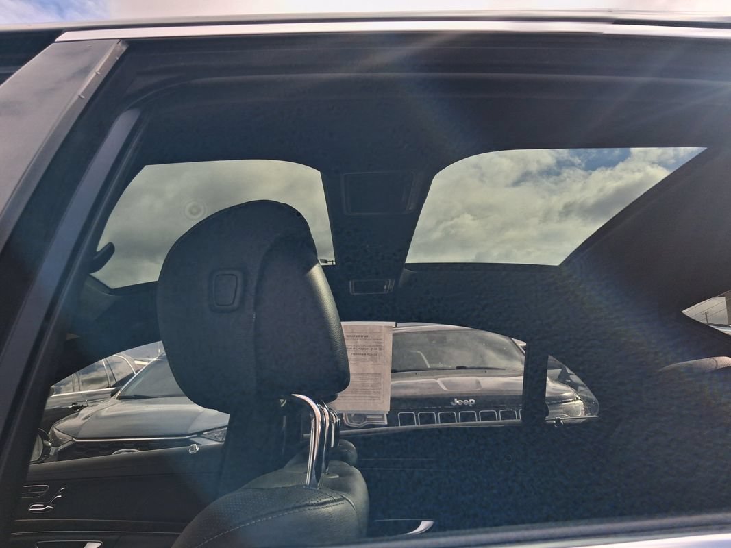 Used 2015 Mercedes-Benz S 550 Sedan image 28