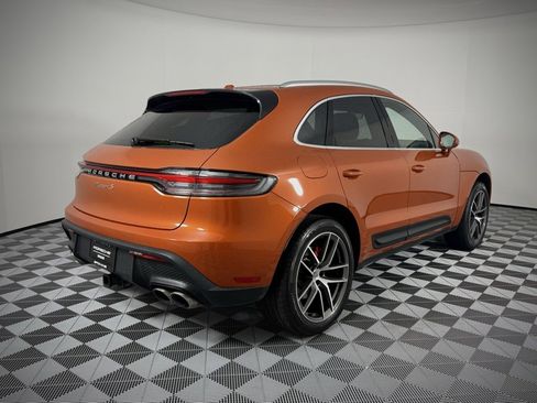 Used 2022 Porsche Macan S image 9