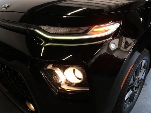 Used 2020 Kia Soul EX FWD image 32