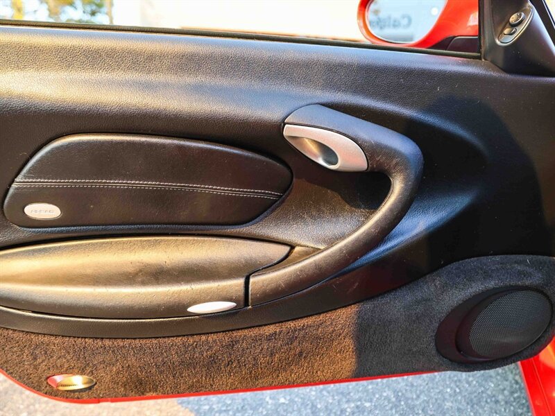 Used 2003 Porsche 911 Carrera RWD image 24