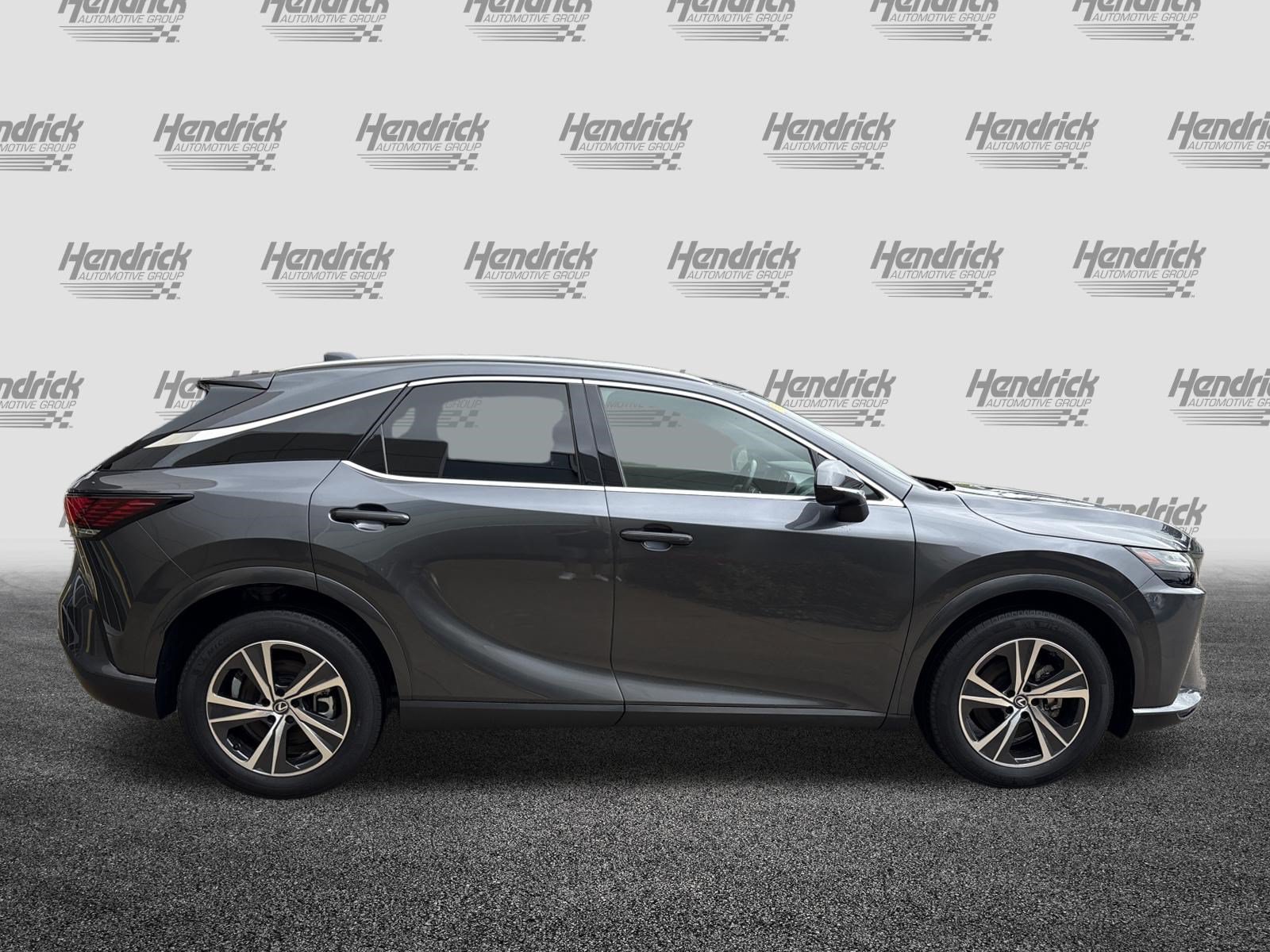 Used 2024 Lexus RX 350h w/ Accessory Package (Z1) AWD/4WD image 11