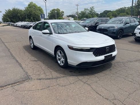 Used 2024 Honda Accord LX image 27