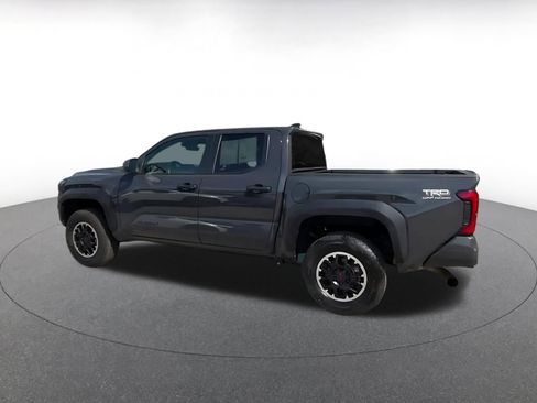 Used 2024 Toyota Tacoma w/ TRD Package image 9