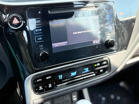 Used 2019 Toyota Corolla LE FWD image 29