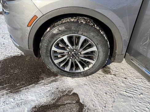 Certified 2023 Lincoln Nautilus AWD w/ Premium Package image 30