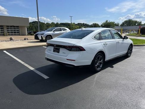 Used 2025 Honda Accord EX-L image 3