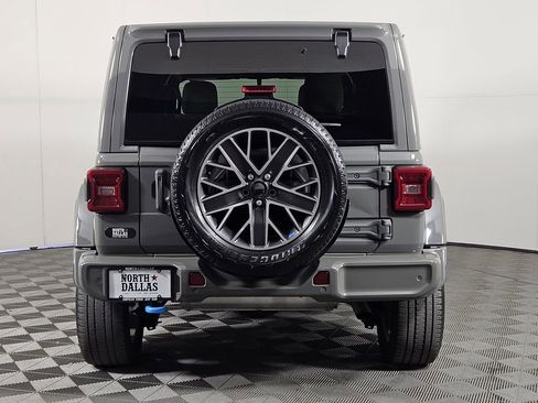 Used 2022 Jeep Wrangler Unlimited Sahara image 4