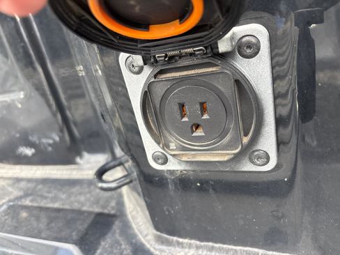 Used 2023 Chevrolet Silverado 1500 LT image 6