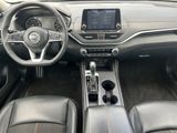 Used 2022 Nissan Altima 2.5 SR image 2