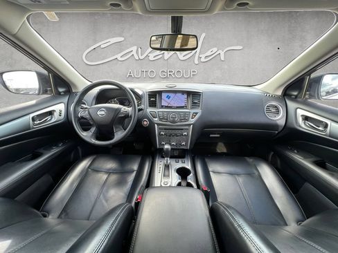 Used 2018 Nissan Pathfinder 4WD image 20