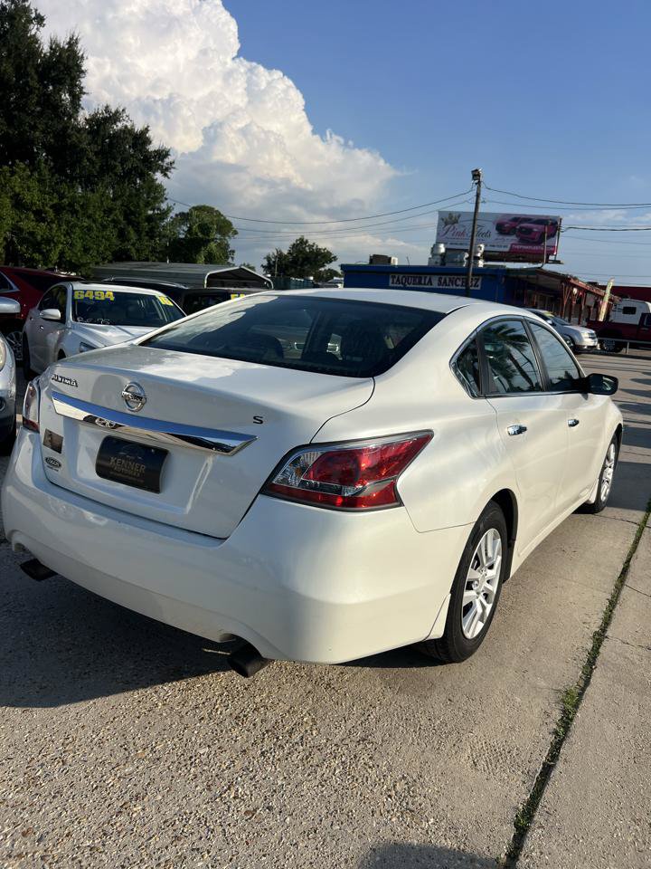 Used 2015 Nissan Altima 2.5 S w/ Power Driver Seat Package FWD image 4