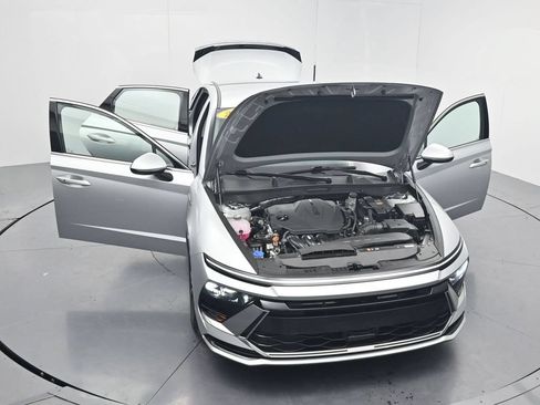 Used 2025 Hyundai Sonata SEL FWD image 50