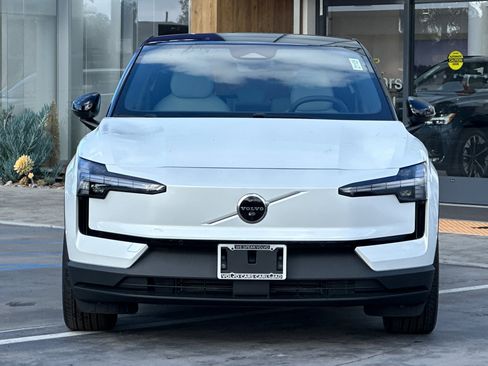 New 2026 Volvo EX30 Ultra w/ Climate Package image 3